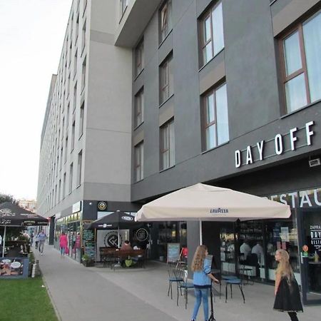 Apartament W Warszawie Dedykowany Parking Podziemny W Cenie, Wifi, Blisko Centrum New Apartment In Warsaw Finished To A High Specification Fitted Out To A High Standard On The 7Th Floor, Wifi, Underground Parking Price Included ภายนอก รูปภาพ