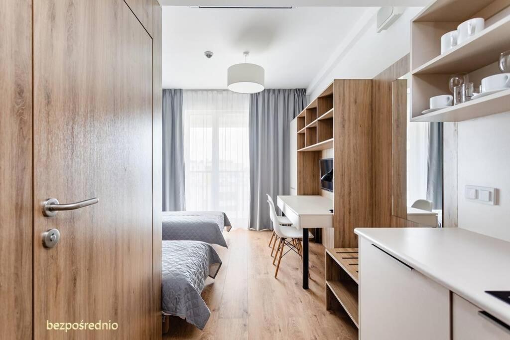 Apartament W Warszawie Dedykowany Parking Podziemny W Cenie, Wifi, Blisko Centrum New Apartment In Warsaw Finished To A High Specification Fitted Out To A High Standard On The 7Th Floor, Wifi, Underground Parking Price Included ภายนอก รูปภาพ