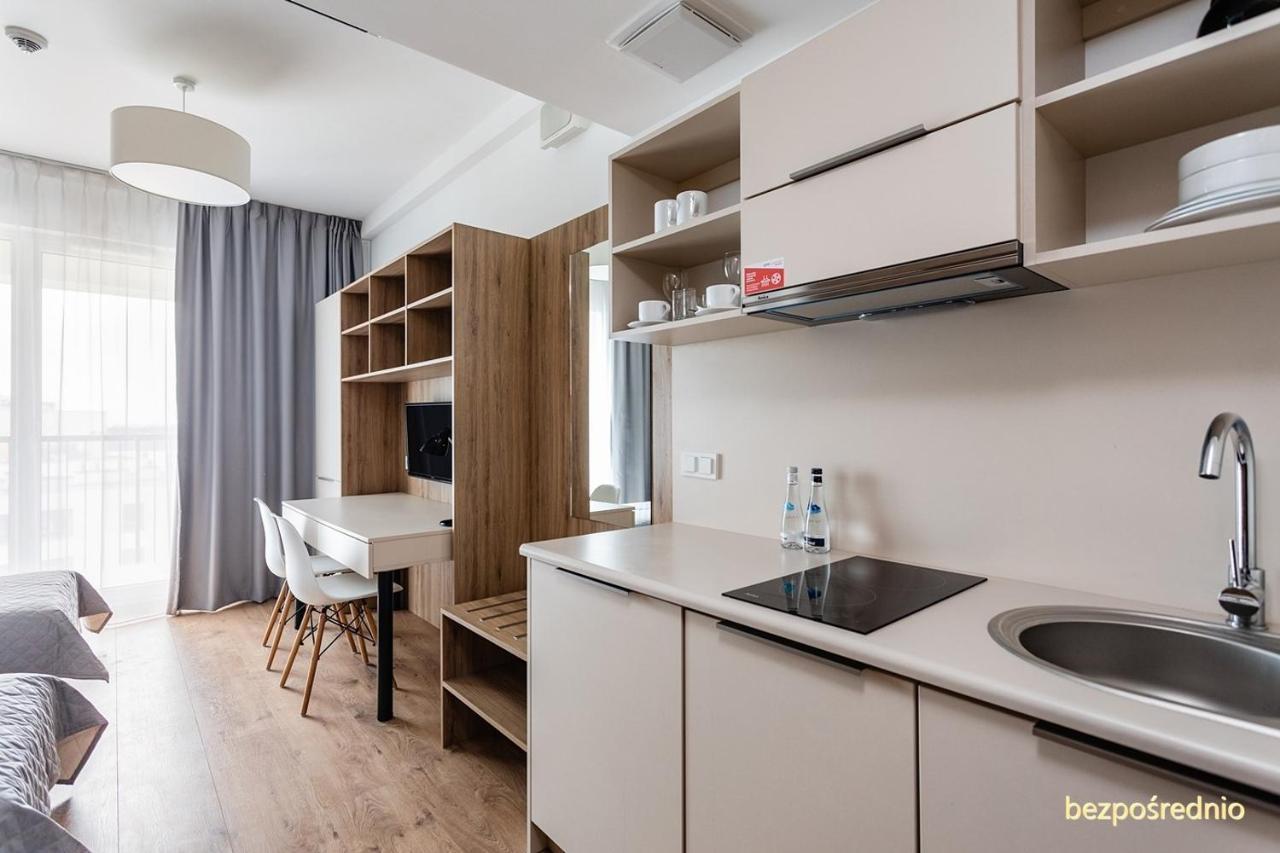Apartament W Warszawie Dedykowany Parking Podziemny W Cenie, Wifi, Blisko Centrum New Apartment In Warsaw Finished To A High Specification Fitted Out To A High Standard On The 7Th Floor, Wifi, Underground Parking Price Included ภายนอก รูปภาพ