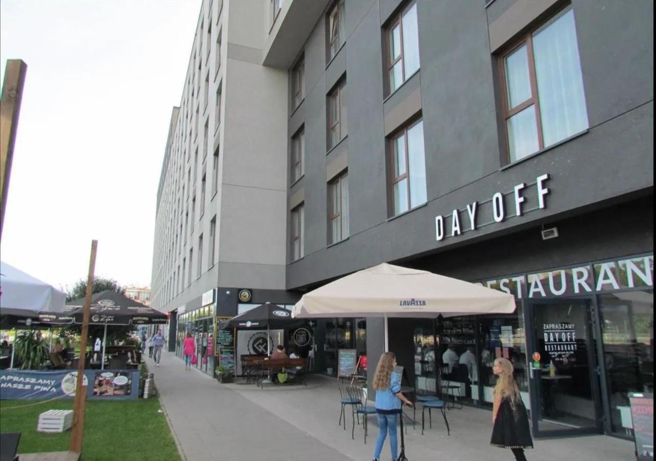 Apartament W Warszawie Dedykowany Parking Podziemny W Cenie, Wifi, Blisko Centrum New Apartment In Warsaw Finished To A High Specification Fitted Out To A High Standard On The 7Th Floor, Wifi, Underground Parking Price Included ภายนอก รูปภาพ